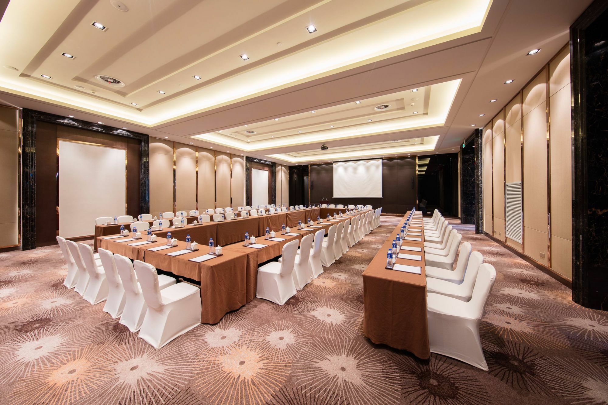 Primus Hotel Yinchuan Buitenkant foto